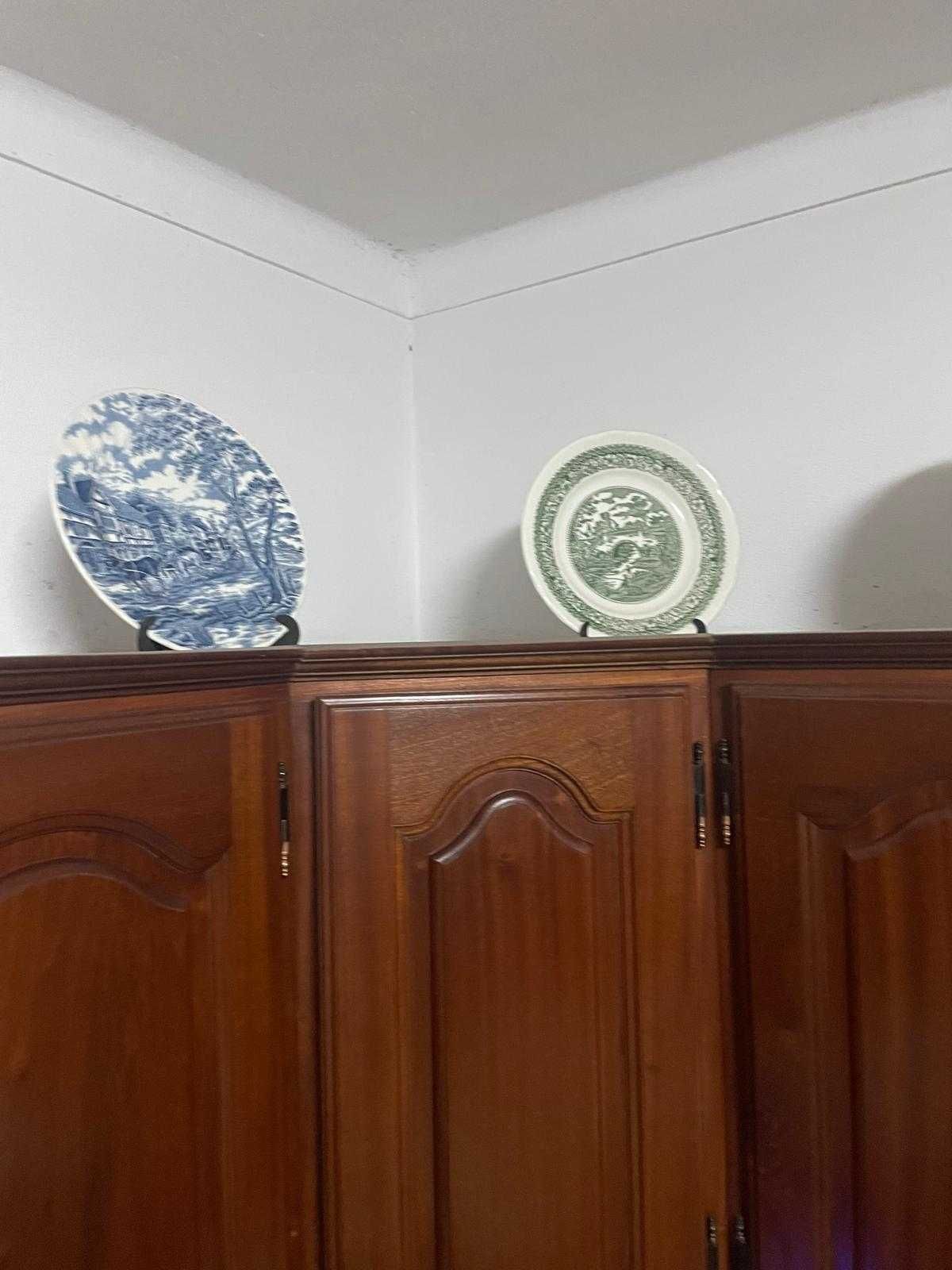 Pratos Antigos Decorativos