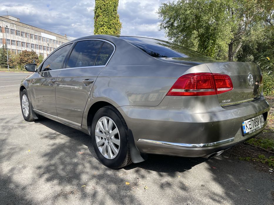 Продам свой Volkswagen Passat B7 (пассат) Highline 1.8 TSI DSG 2012рік