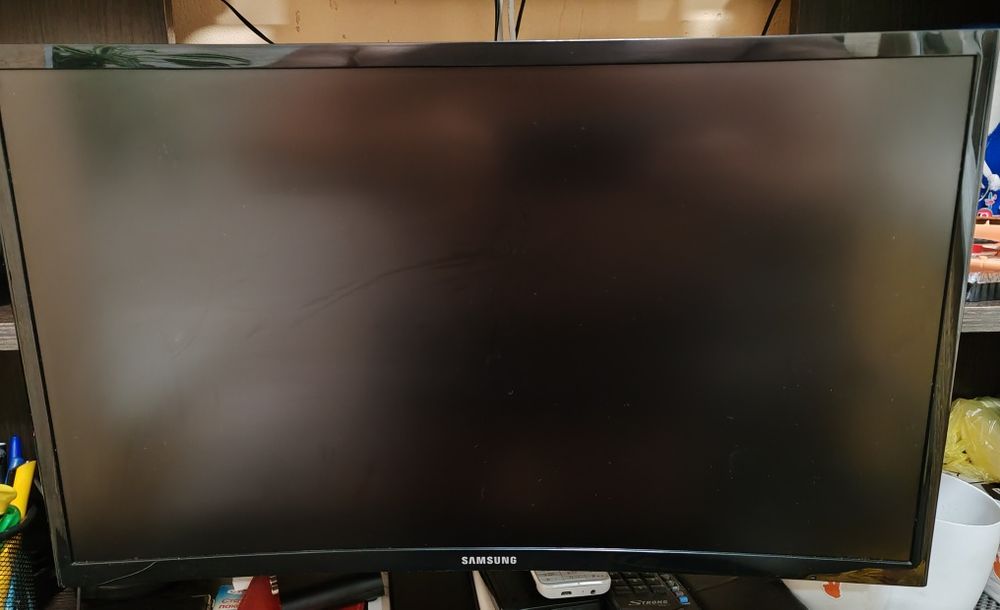 Монітор Samsung S24F390FHI  24, Full HD, Curved (вигнутий)