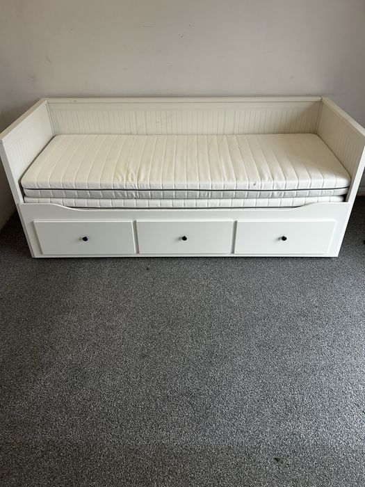Lóżko Ikea Hemnes rozkładane Rezerwacja
