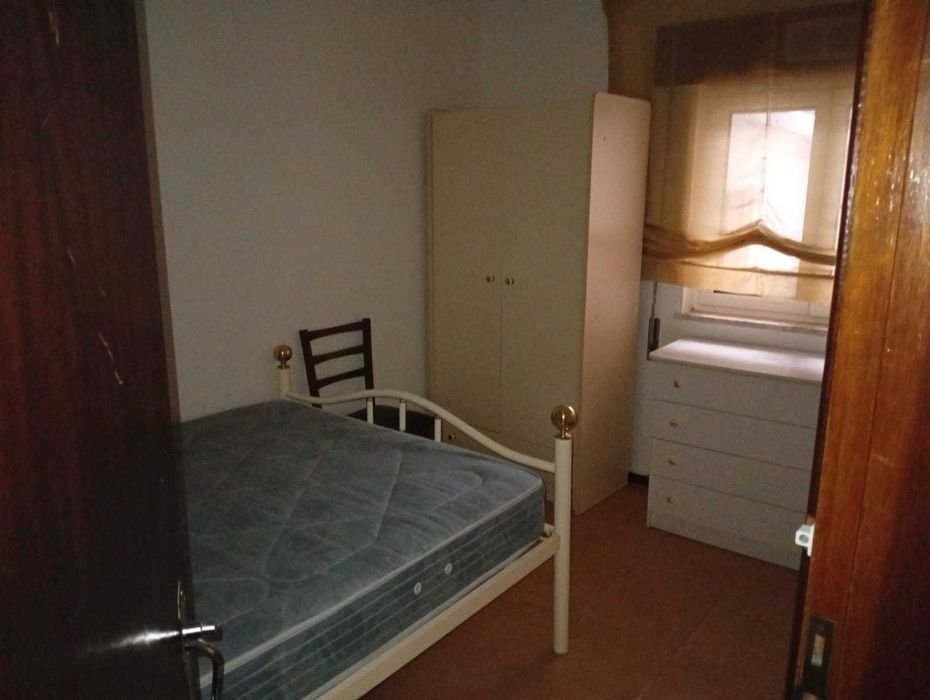 Arrenda-se Apartamento T2 - Fundão