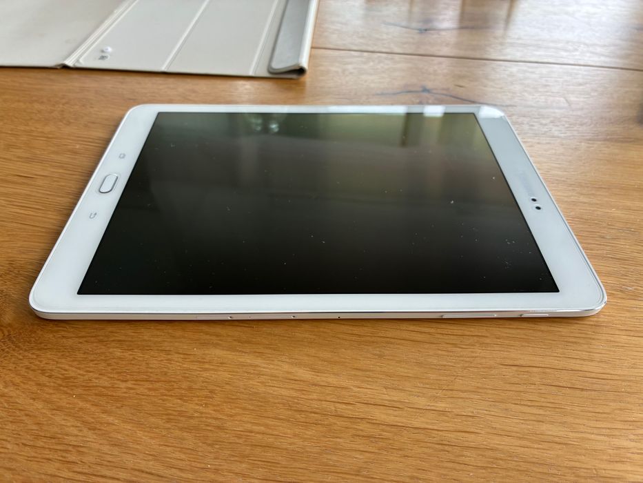Tablet Samsung Galaxy Tab S2 T819 LTE czarny + oryginalne etui