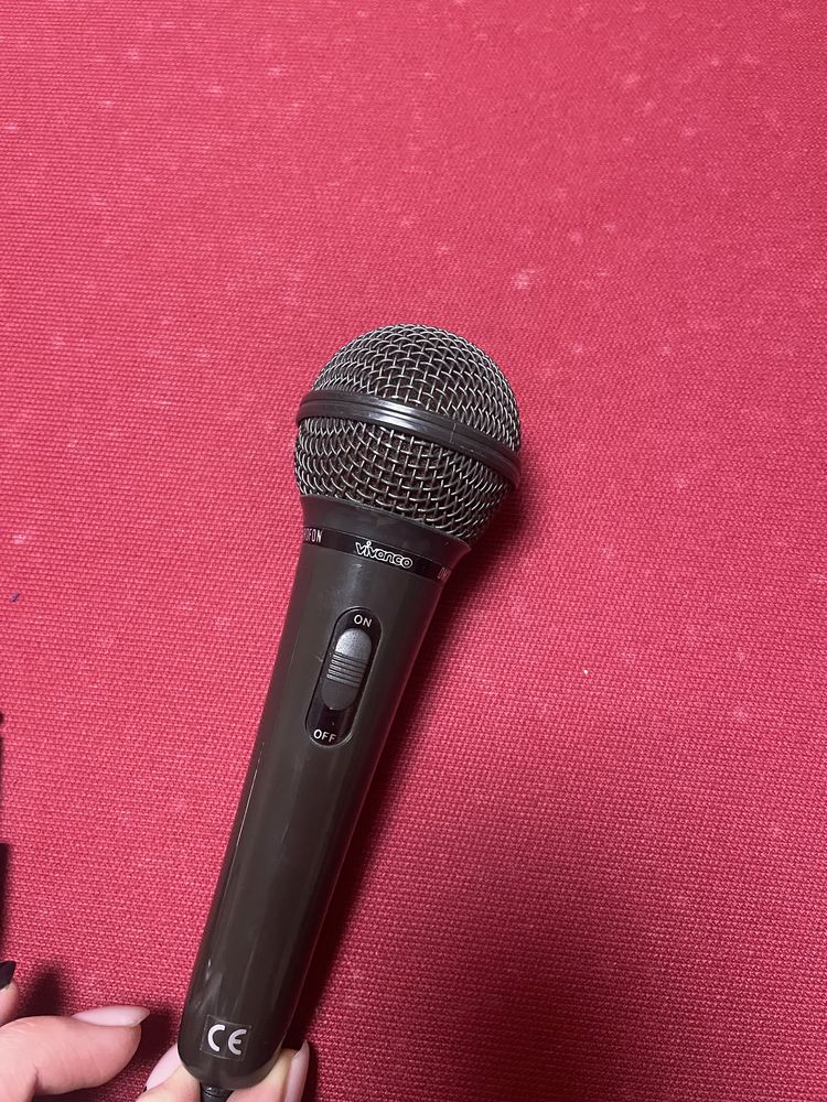 Mikrofon na kablu
