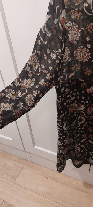 brązowa sukienka kwiaty Zara falbany luźna jesień autumn lato