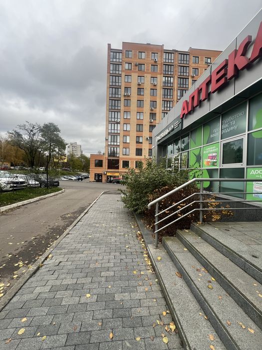 Оренда комерційного приміщення 56 кв.м на Корбутівці