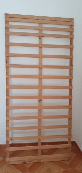 Estrado para cama de solteiro