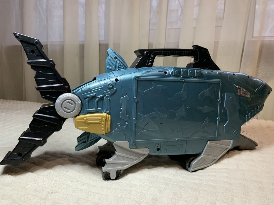 Акула автовоз, морські тварини, акула гараж, робот, трансформер, лего