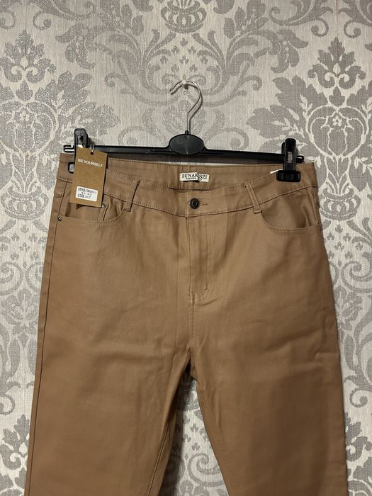 Spodnie woskowane karmel 48