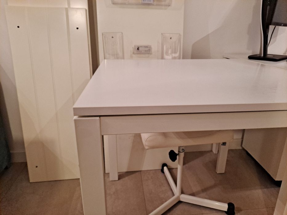 IKEA MELLTORP stół 75x75 cm

Stół, biały 75x75 cm