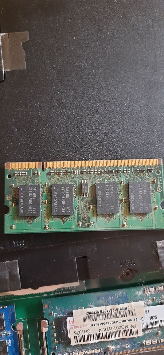 Оперативная память Samsung 1 GB SO-DIMM DDR2 667 MHz оперативка