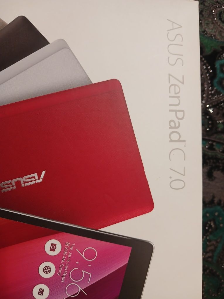 Планшет ASUS Pad C7.0