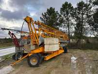 Grua automontante 28m