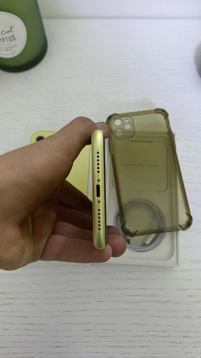 iPhone 11 на 64 ГБ