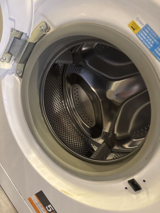 Maquina de Lavar - Indesit