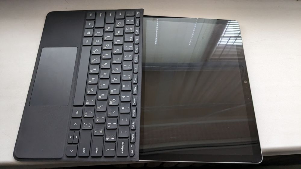 Ноутбук/Планшет Microsoft Surface Go 2  4/64Gb Type Cover