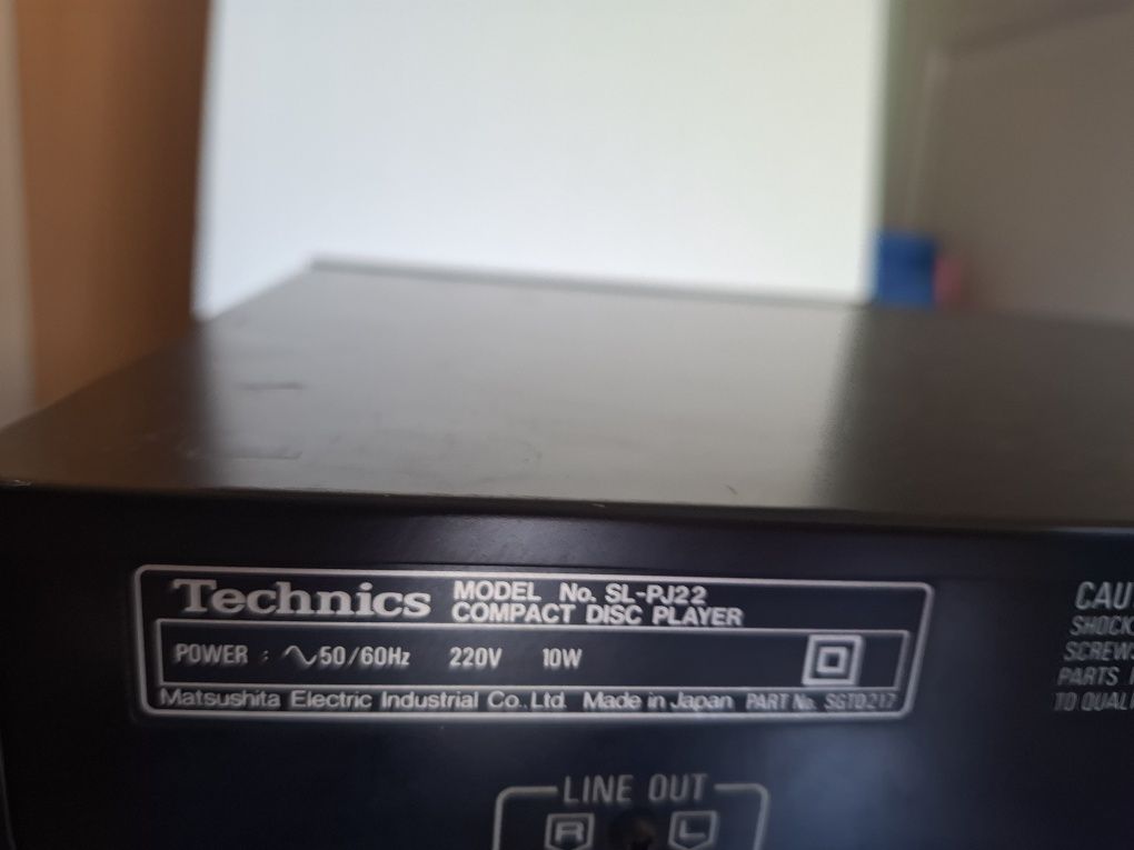 Odtwarzacz CD Technics SL-PJ22