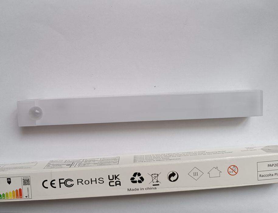 Нічник з датчиком руху