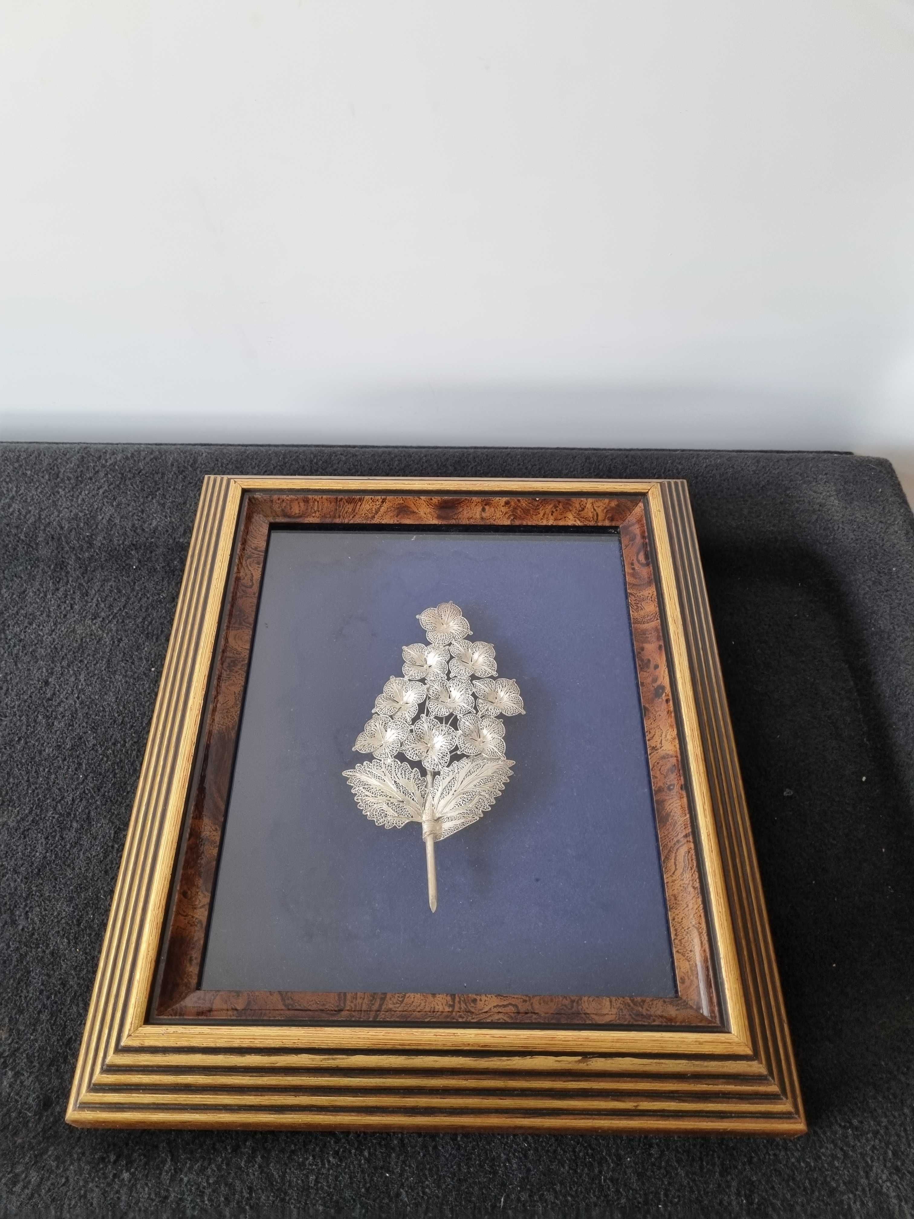 Conjunto 2 quadros em 3D elaborado com prata filigrana (32 cm x 27 cm)