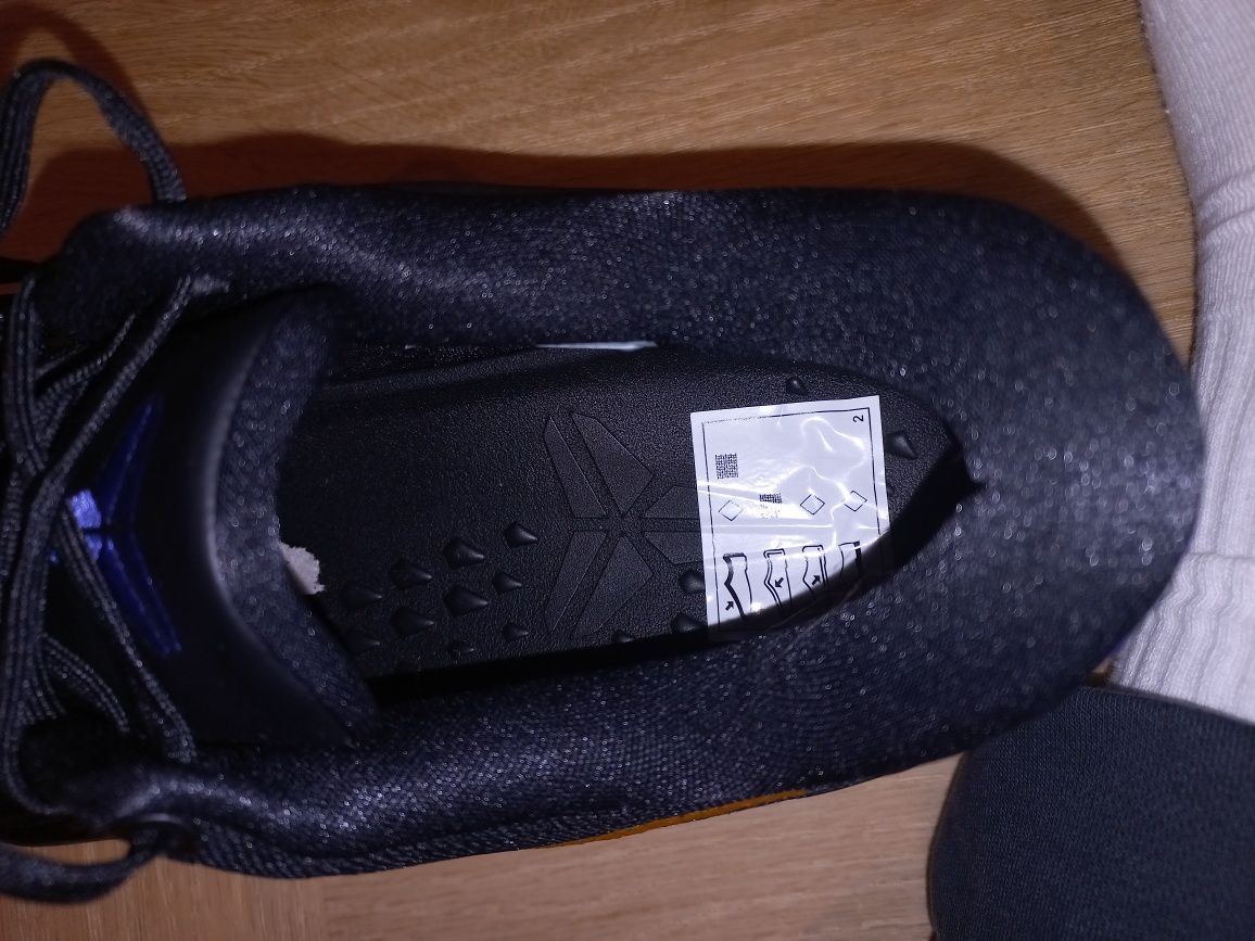 Kobe 8 proto black university gold