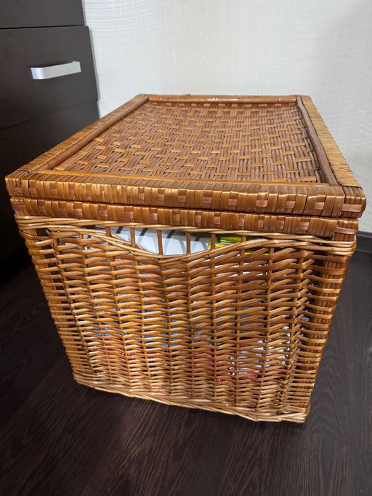 Ящик для зберігання речей