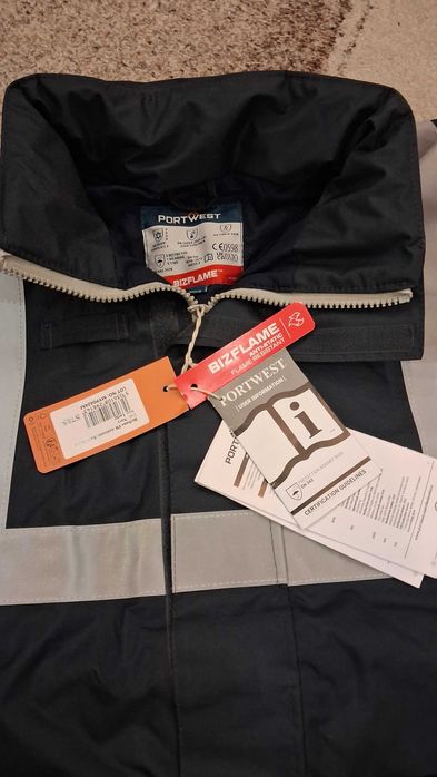Nowa kurtka robocza PORTWEST – trudnopalna, odblaskowa, Rozmiar L