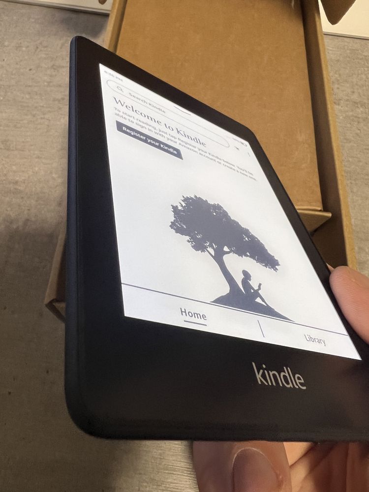 Kindle Paperwhite 2020. 32 ГБ. Refurbished. Як новий. Гарантія