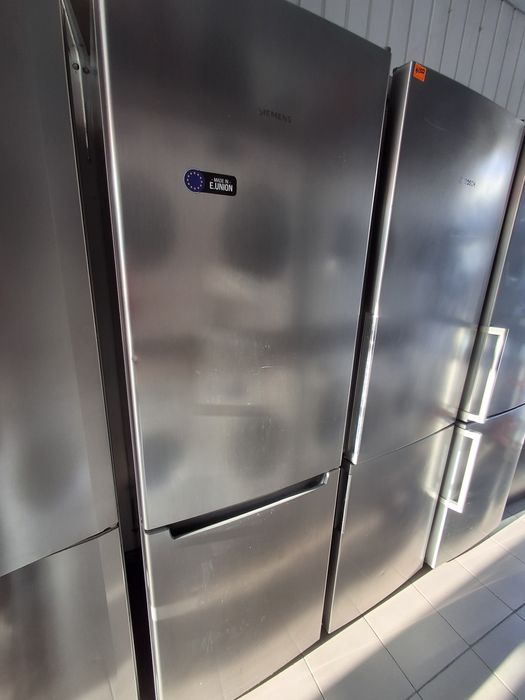 Холодильник Bosch model KGE36BE41