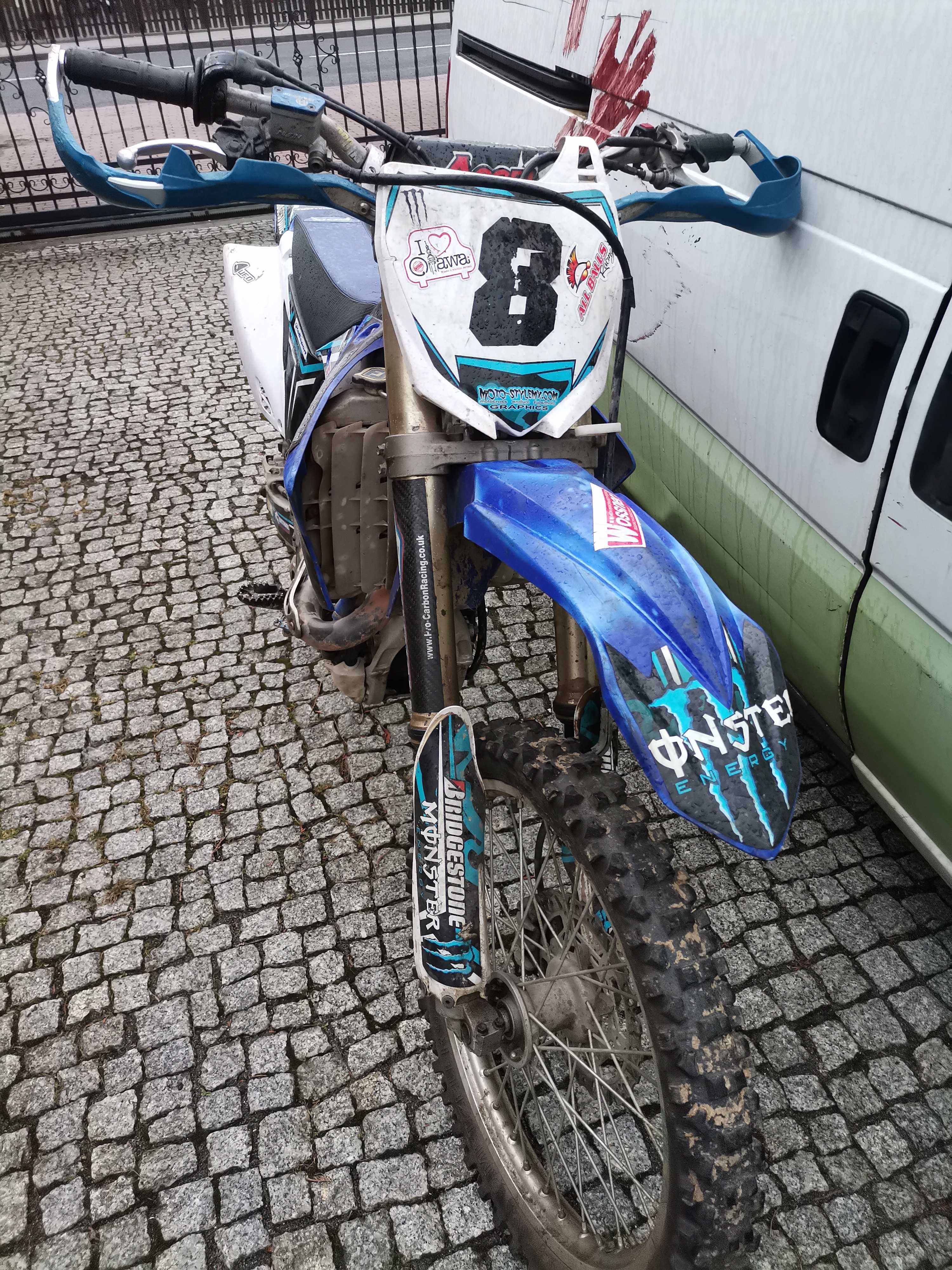 Yamaha YZF450 cross 4T 2009