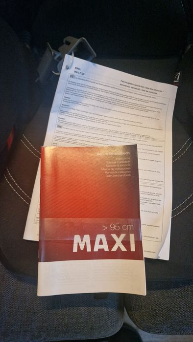 2 szt fotelików Takata Maxi