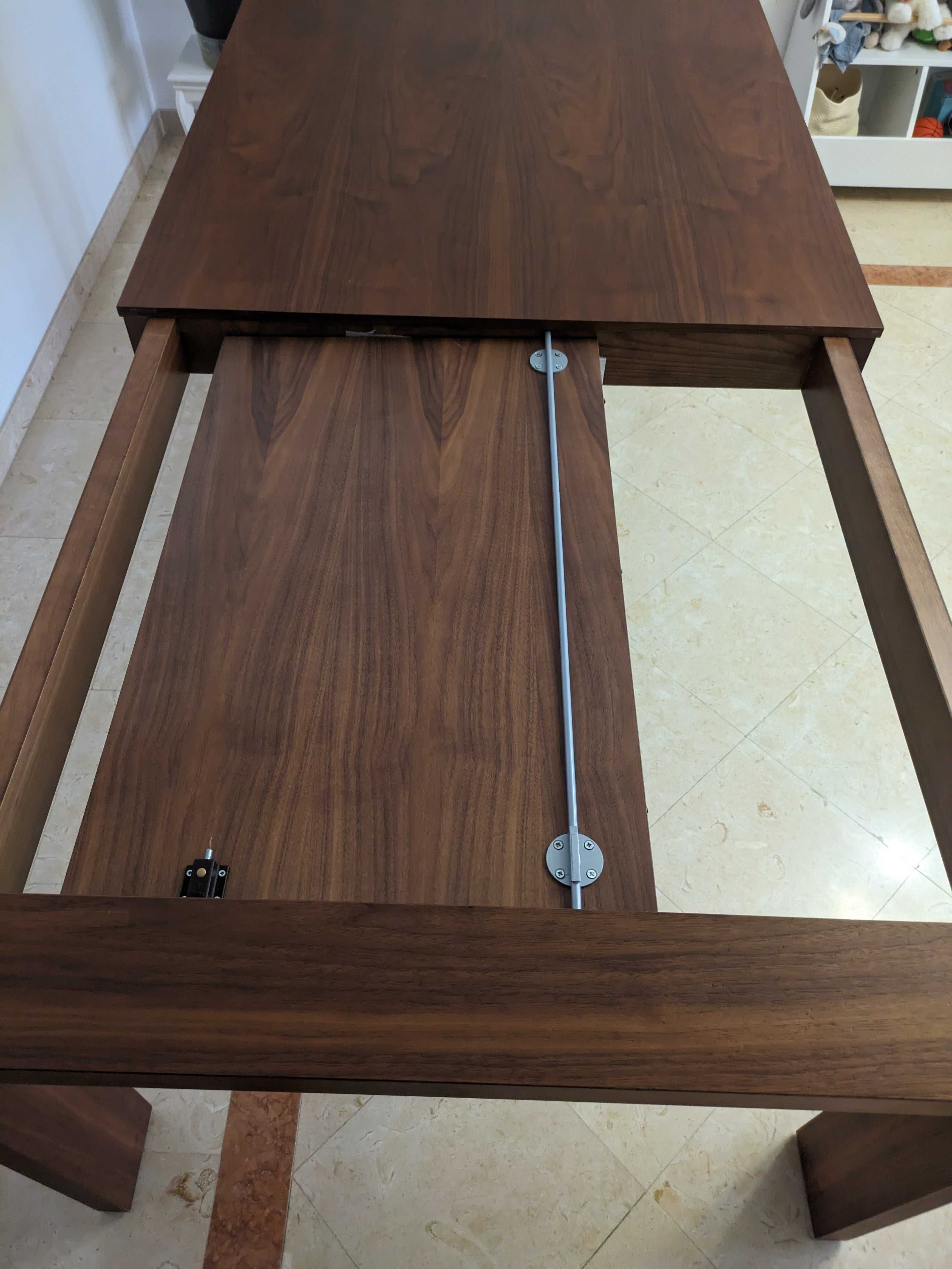 Mesa de jantar extensível nogueira