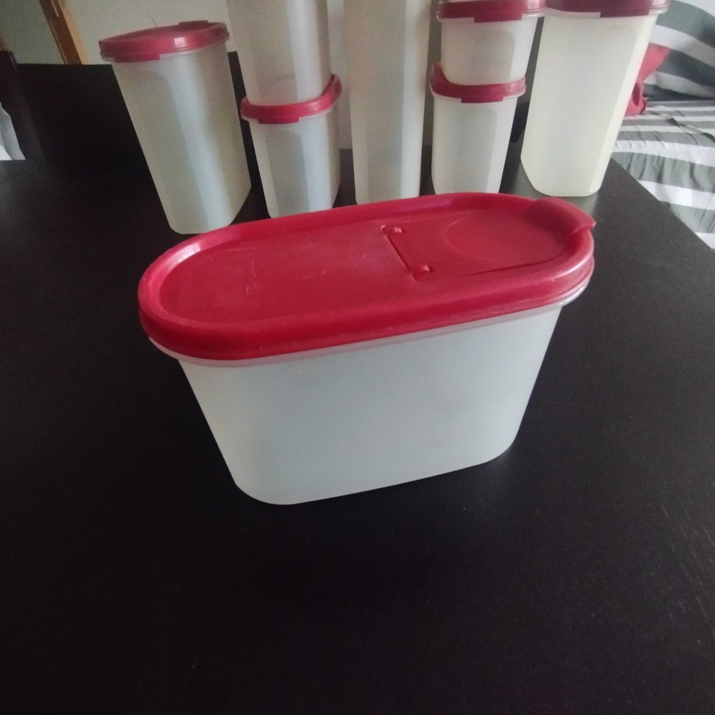 11 Caixas tupperware para armazenamento de alimentos na dispensa