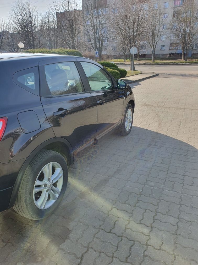 Nissan Qashqai 2013 року 1.6 дизель