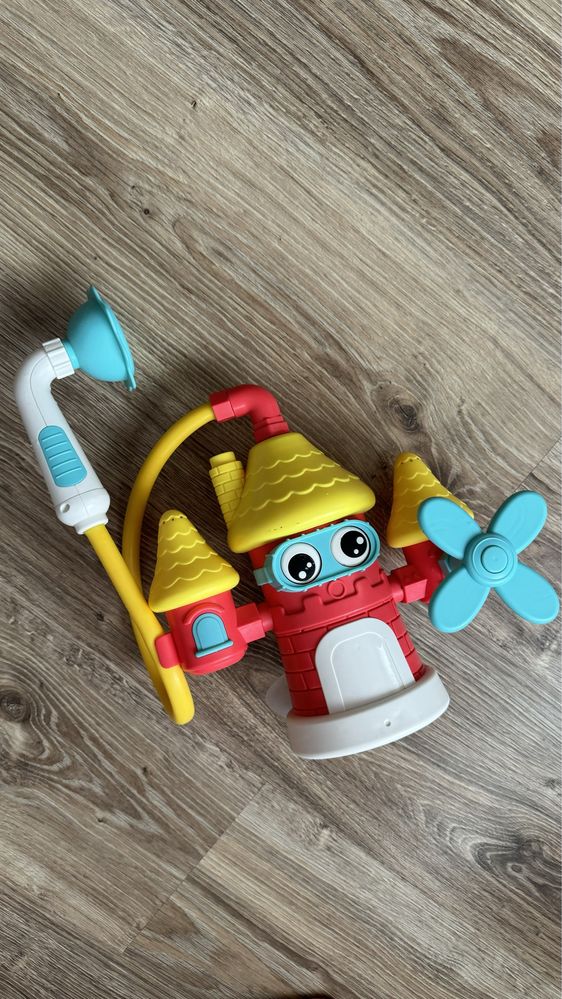 Іграшка для купання Замок з душем