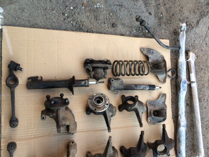 Ходовая-цапфы,ступицы ФОРД ЭСКОРТ/ЕСКОРТ, FORD ESCORT 89г,все оригинал