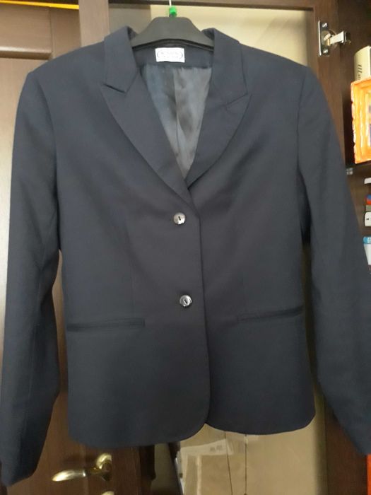Жилет чорний та Піджак синій шкільний фірми "Юність"