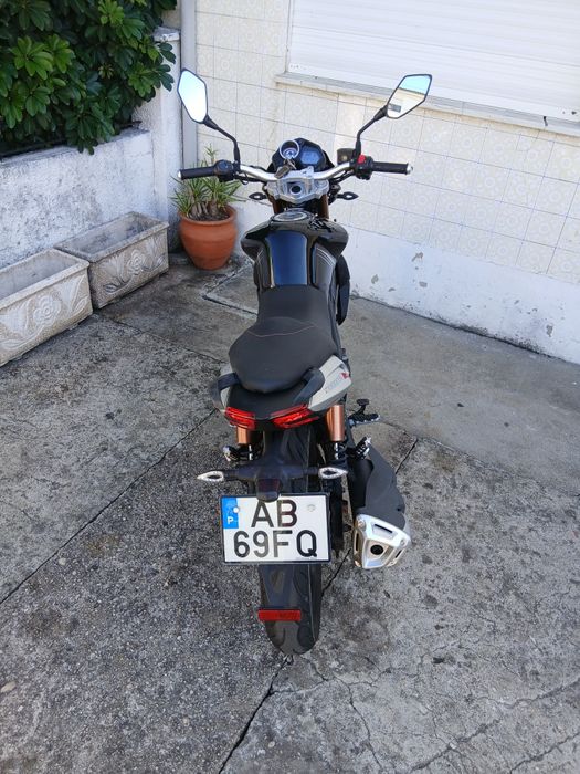 Moto Um  Xtreet  125