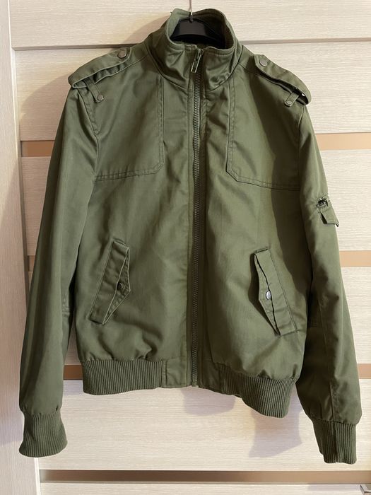 Чоловічі курточки зимові та демесезонні