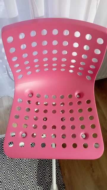 IKEA SKÅLBERG / Krzesło obrotowe różowe