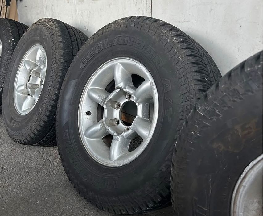 Yokohama geoland 265/70/15 A/T