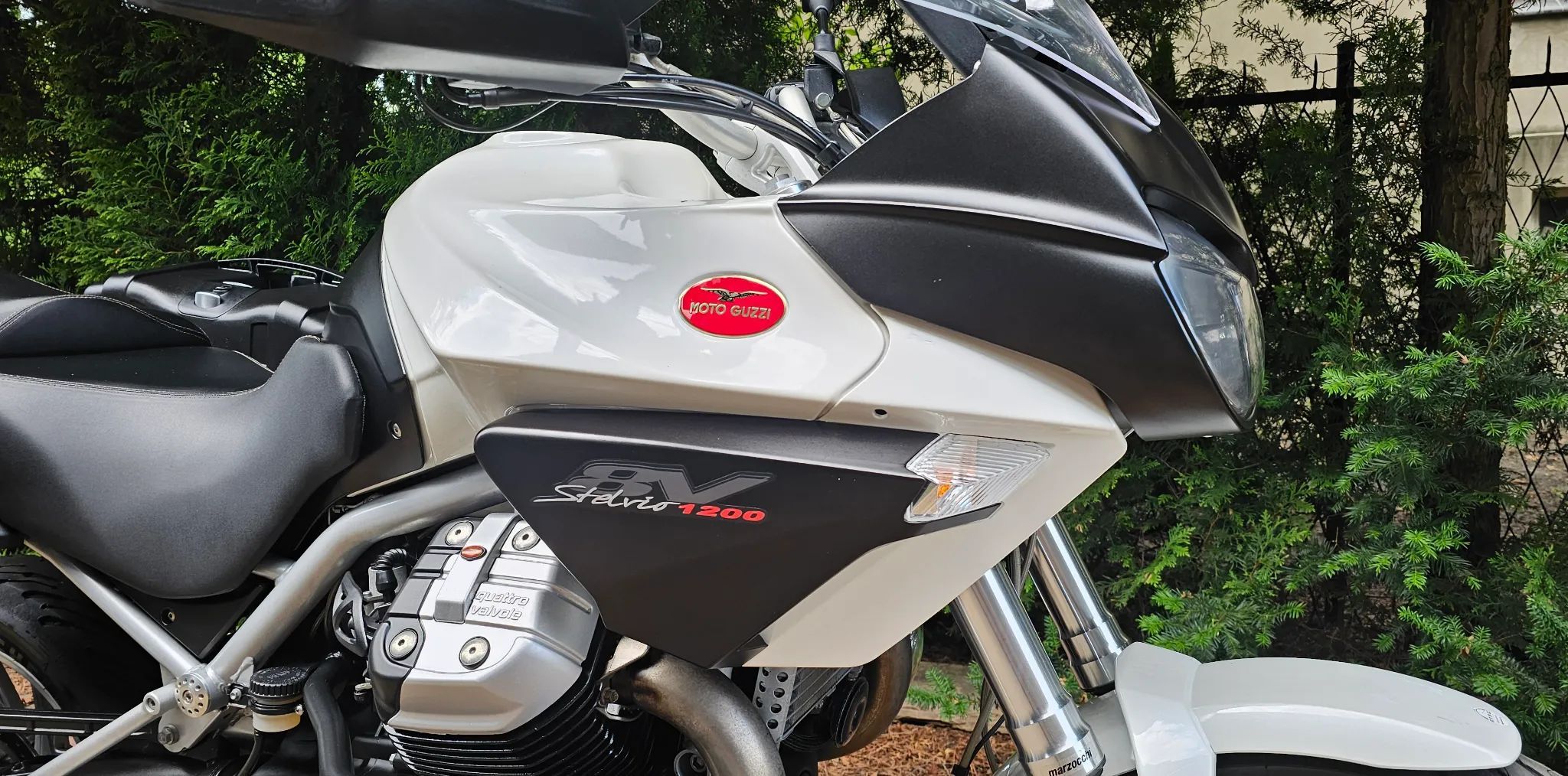 Moto Guzzi Stelvio 1200 8V ABS TC kufry lift transport raty