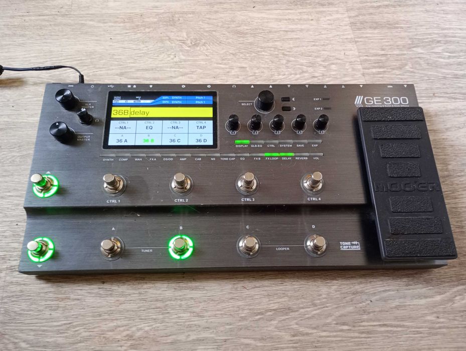 Multiefekt gitarowy MOOER GE 300