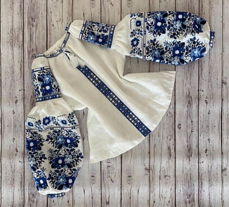 Жіноча вишиванка "Квіткова"