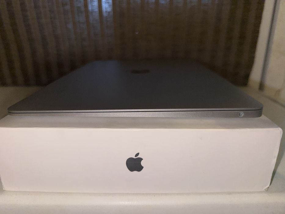 Ідеальний Macbook Air M1 8/256 Silver