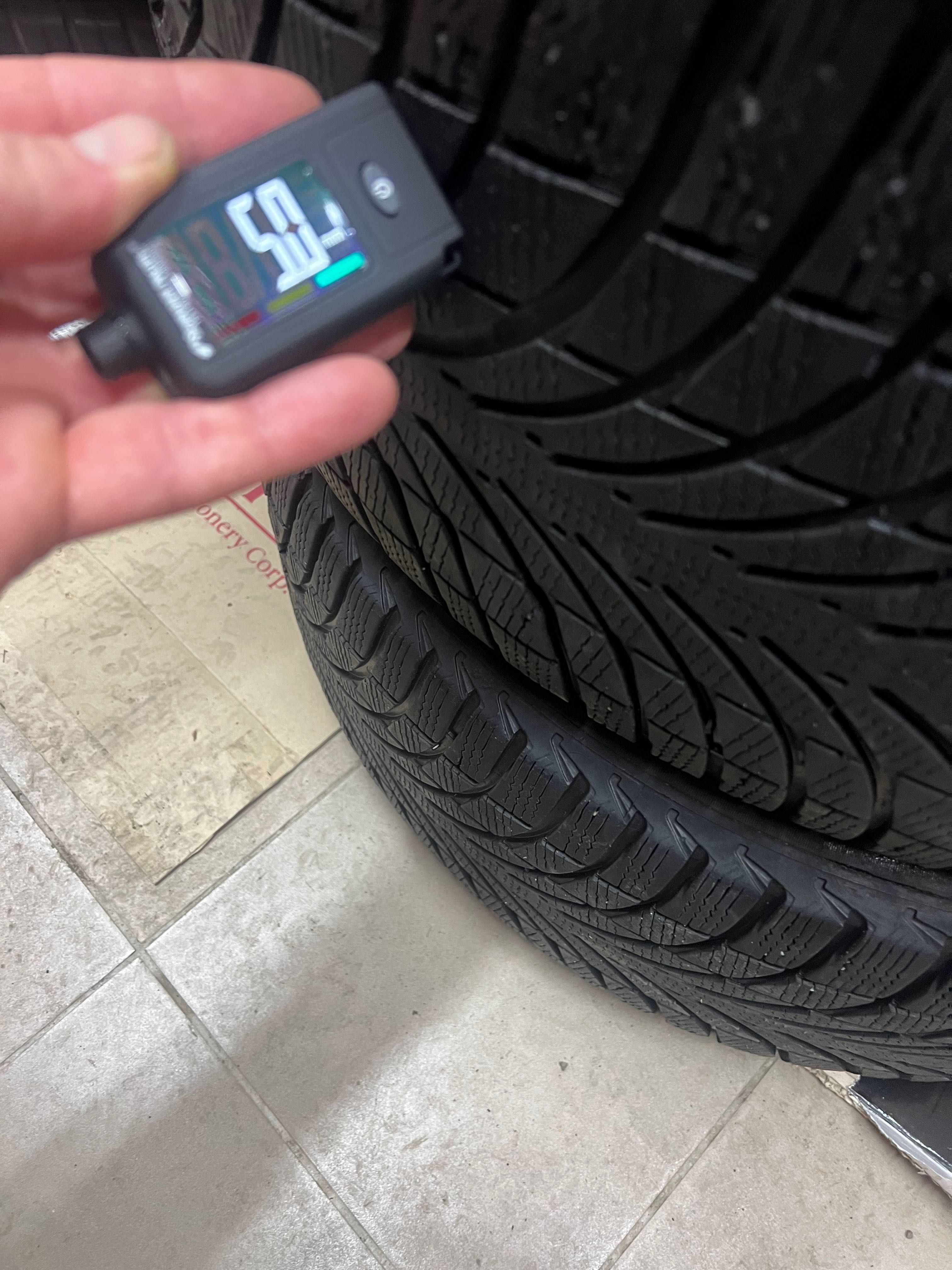 Автошина зимова Michelin, 255/50 R20