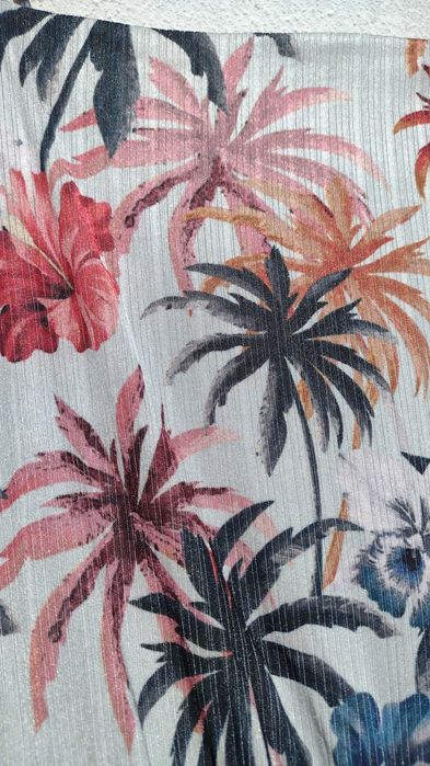 Летнее миди платье с гавайским принтом пальмы и плиссе металлик Zara S