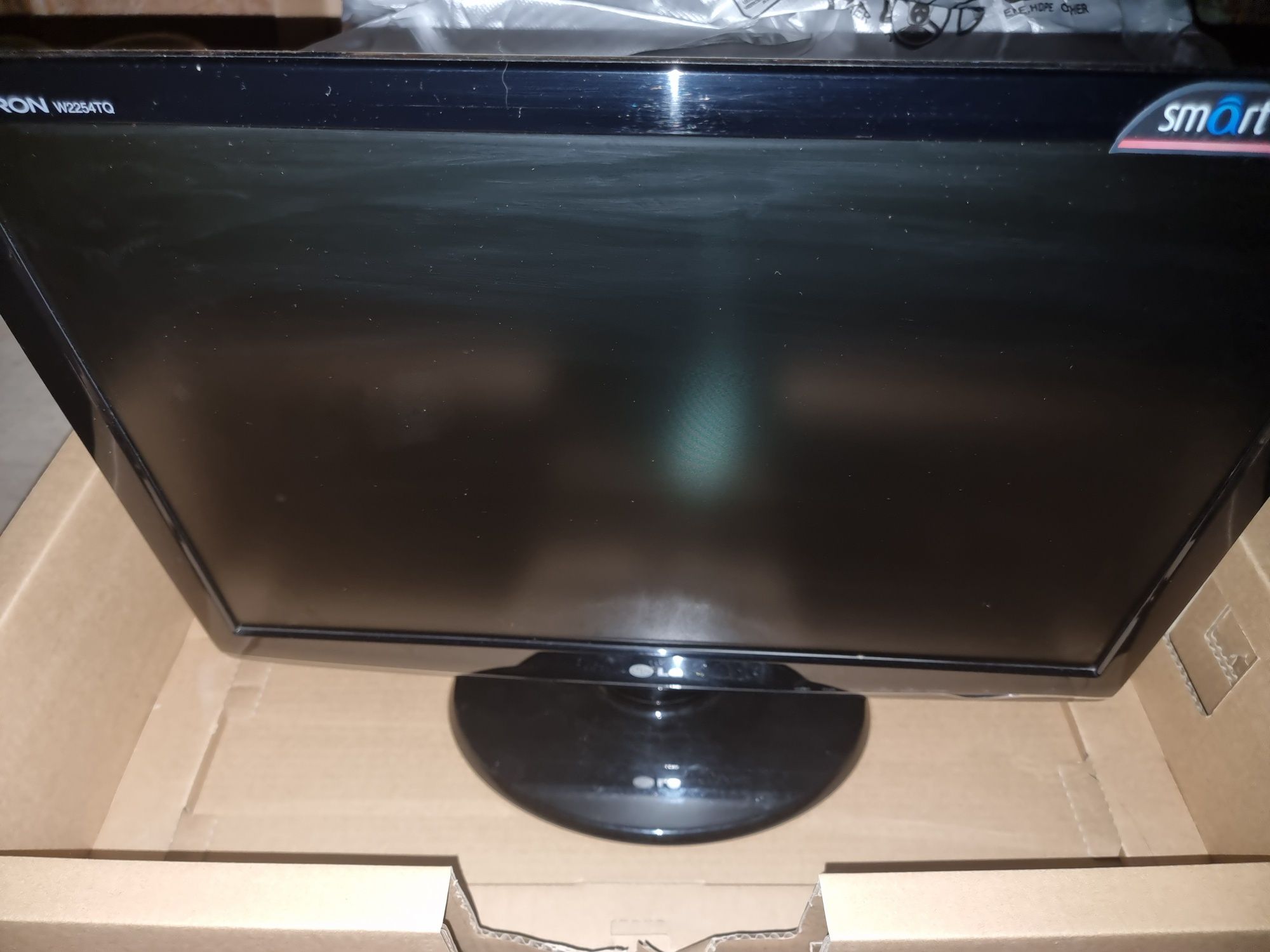 Монітор LG Flatron W2254TQ-PF