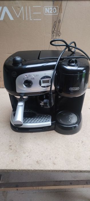 Express do kawy przelewowy DeLonghi