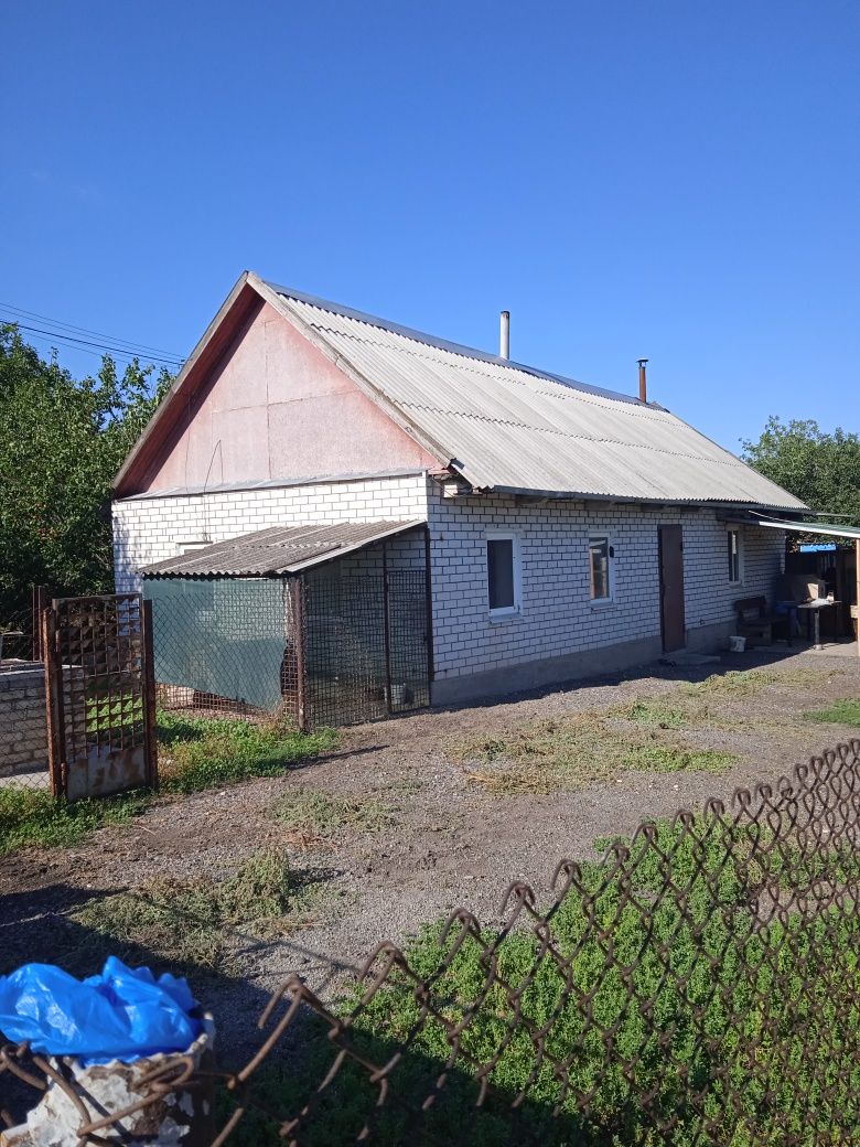 Продам дом в селе Лукашеве.