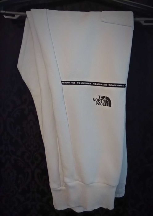 Брендовые теплые джоггеры карго The North Face