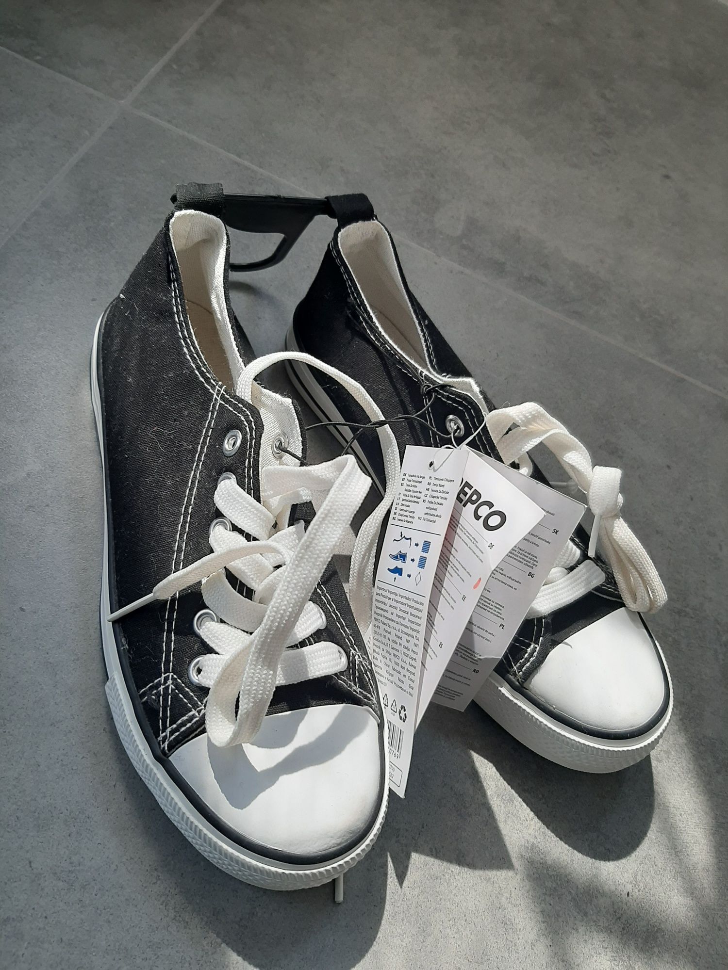 Buty trampki Nowe r.37